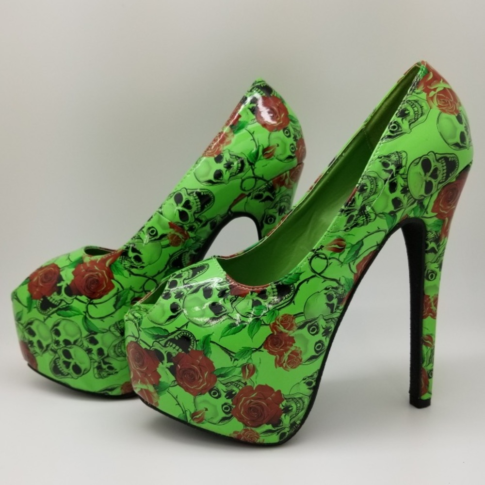 AMI Clubwear Green Heels